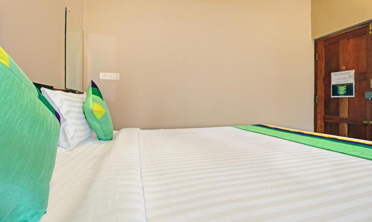 Treebo Avyukta Hotel